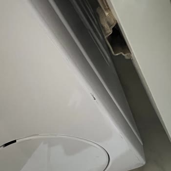 Sürekli Arıza Ve Çizik Panel Nedeniyle Makine Değişimi Talebi