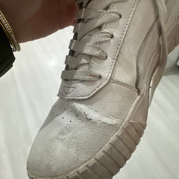 Puma Spor Ayakkabısında Kırılma Ve Deformasyon, 6 Aylık Garanti İçin Mağaza Kapatılmış Ve İletişim Sağlanamıyor