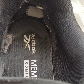 Ayakkabının Ön Dikişleri 1,5 Yılda Açıldı, Üretim Hatası İddiası