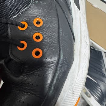 Sneaks Up'tan Alınan Derili Ayakkabıda 3 Ayda Deri Soyulması Ve İade Reddine Tepki