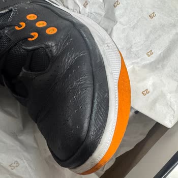 Sneaks Up'tan Alınan Derili Ayakkabıda 3 Ayda Deri Soyulması Ve İade Reddine Tepki