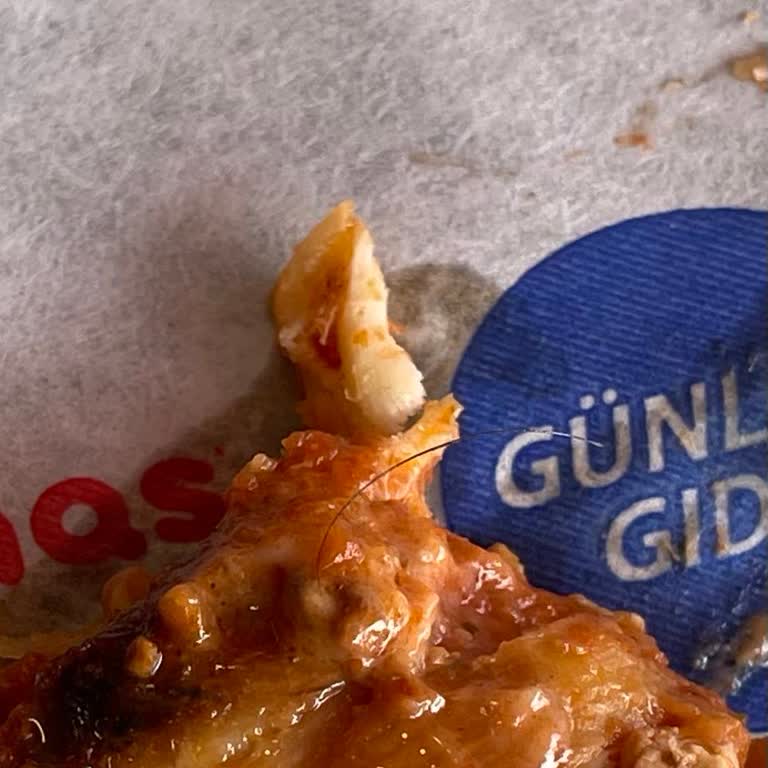 Donas Çark Şubesinde Tavuk Dürümde Saç Bulunması Ve Mide Bulantısı