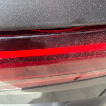 Togg T10X Arka Stop Lambası İç Hasar: Garanti Kapsamı Dışında Kullanıcı Suçlanıyor