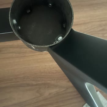 Kalitesiz Mobilya, Güvensiz Montaj Ve Mağazanın Çözüm İhmali
