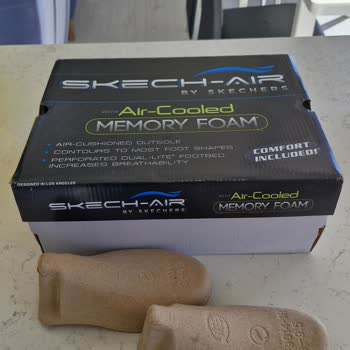 FLO’dan Alınan Skechers Ayakkabısı Az Kullanımda Tabanı Yırtıldı