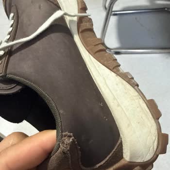 Camper Sneaker Kalitesiz Ve Deforme Oldu, Satıcı Cevapsız