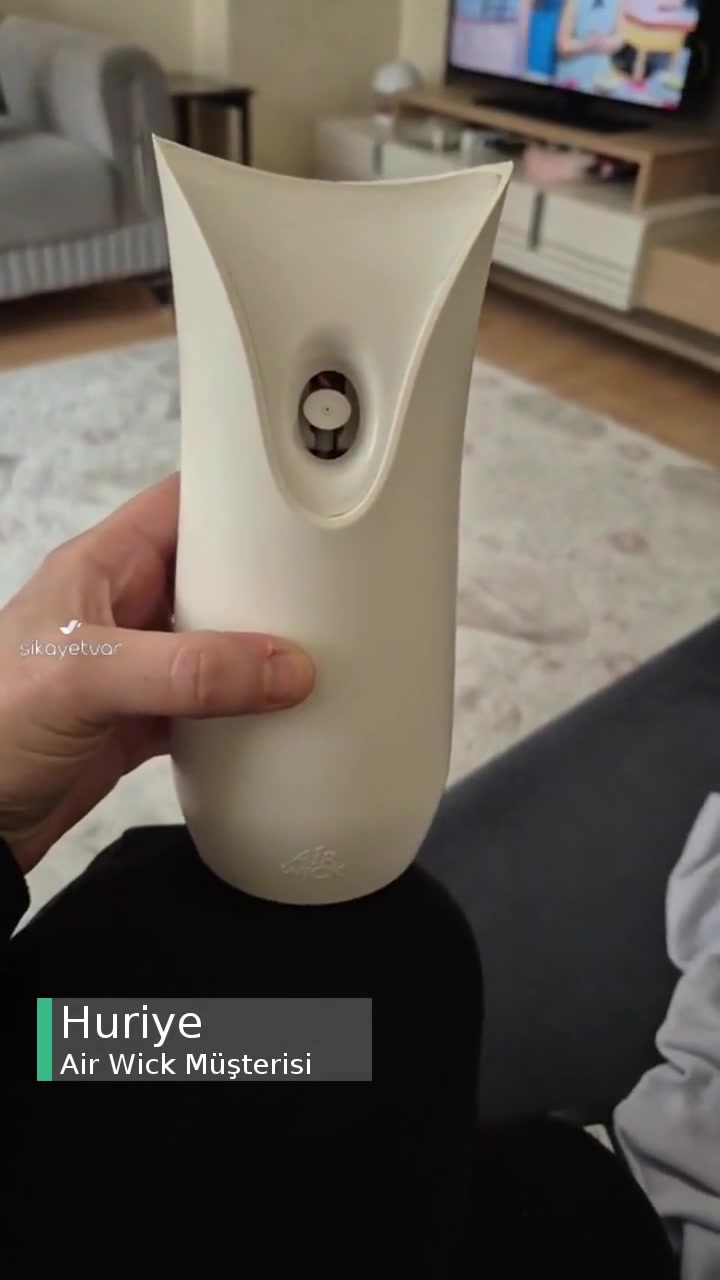 Air Wick Makinesinden Kırmızı Işık Yanıp Sönüyor videonun kapak resmi