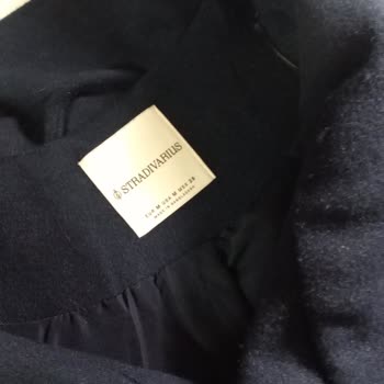 Stradivarius Kabanı Kısa Sürede Tüylenerek Ayıplı Ürün