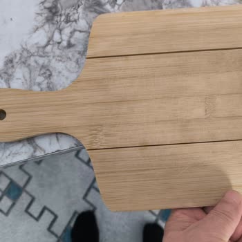 Bambu Ekmek Kesme Tahtasının Parçalanması Ve Çözüm Sunulmaması