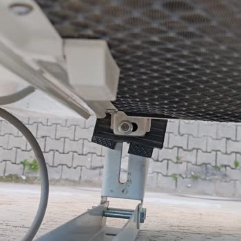 Eğimli Montaj Nedeniyle Gürültü Ve Yetkili Servisin Cevapsızlığı