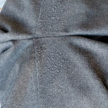 İpekyol'un 6 Bin TL'lik Pantolonundaki Tüylenme Şikayeti