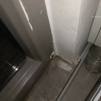 Sur Yapı Dış Cephe İzolasyonunda Su Sızıntısı Ve Sorumluluk Reddi