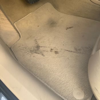 Mersin Audi Servisinde Yapılmayan Klima Bakımı İçin Ücret Alınması Ve Aracın Kirli Teslimi