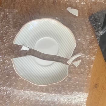 Sürat Kargo Nedeniyle Kırılan Ürünüm İçin Mağduriyetim Giderilmiyor