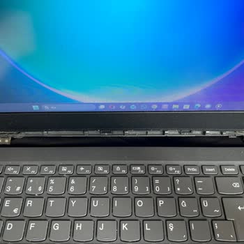 Normal Kullanımda Menteşe Kırılması Ve Ücretsiz Onarım Talebi