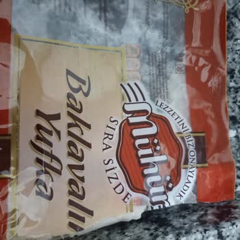 BİM’den Alınan Mühür Yufkada Küf Ve Sağlık Riski