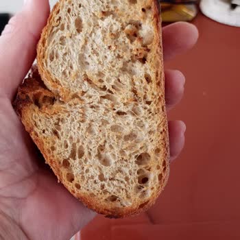 BİM’de Hepsi Tabii Isparta Ekmeği Küçülmüş Ve Fiyatı Artmış