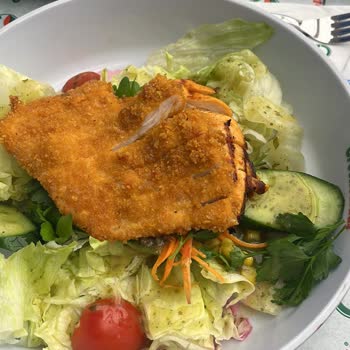 Menü Görselleri Yanıltıyor, Salata Porsiyonu Küçük Ve Malzemeler Eksik
