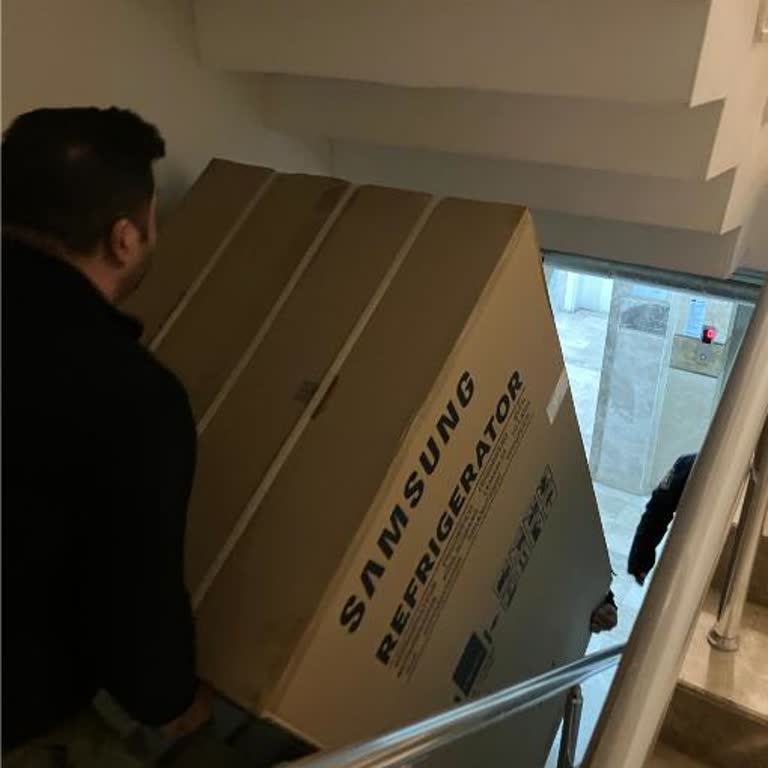 Samsung Taşıma Şirketinin Buzdolabını Daireye Çıkarmayı Reddetmesi Ve Müşteriye Sorumluluk Yüklemesi