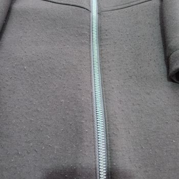 Azra Giyim'de Alınan Elbisenin Hızlı Tüylenmesi Ve Yetersiz Mağaza Desteği