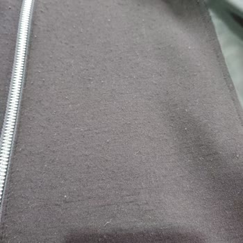 Azra Giyim'de Alınan Elbisenin Hızlı Tüylenmesi Ve Yetersiz Mağaza Desteği