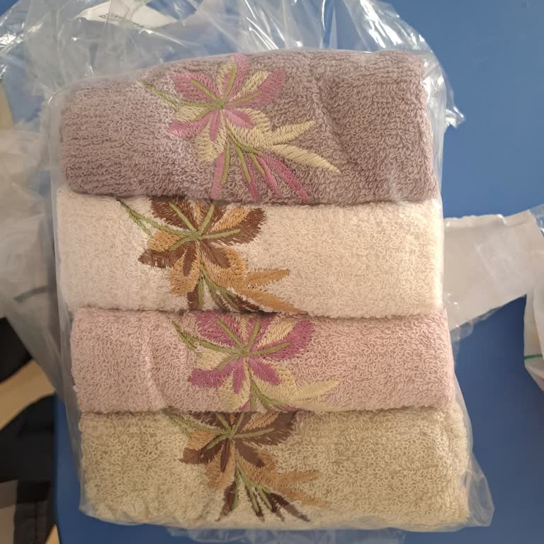 Love Yazılı Özel Havlu Yerine Kalitesiz Düz Havlu Gönderildi, Tam İade Bekleniyor