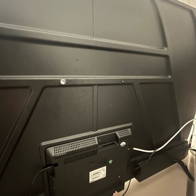 Media Markt Televizyon Vida Yuvası Kırıldı, Kullanıcı Hatası İddiası