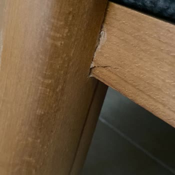 Çılgıntaş Mobilya Koltuk Takımının Ayaklarında Çatlaklar Olması