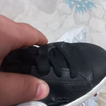 Puma Ayakkabısı 6 Ayda Üstten Açıldı, Mağaza Kullanıcı Hatası Söylüyor