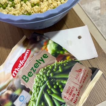 Donuk Bezelye Paketi İçinde Salyangoz Keşfi Müşteri Sağlığını Tehlikeye Attı