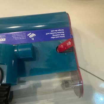 Dyson Cihazının Kırmızı Mandal Parçası İki Kez Kırıldı, Garanti Kapsamı Talep Ediyorum