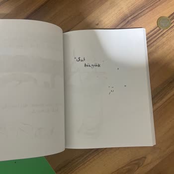 Dolap Korsan Ve Silik Baskılı Kitap