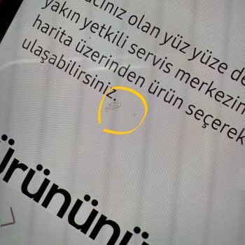 Samsung Z Flip 7 Ekranında İlk Gün Bozulma