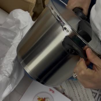 A101’de Kırık Düdüklü Tencere İadesi Ve İndirimli Yeniden Satın Alma Talebi