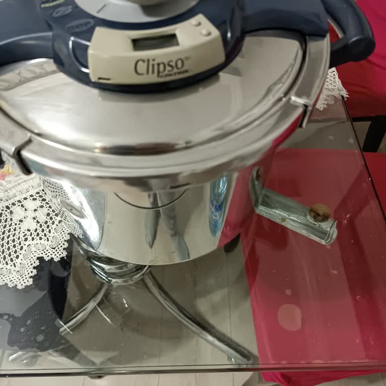 Tefal Clipso Düdüklü Tencere Süreleri Aşırı Uzun, Ücretsiz Onarım Talebi