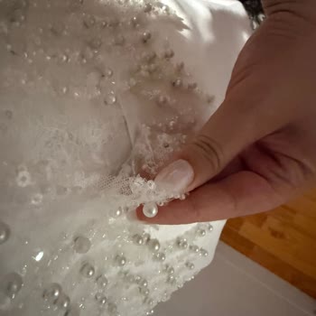 Özel Dikim Sözüyle Hazır Ürün Ve Defolu Elbiseler