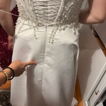 Özel Dikim Sözüyle Hazır Ürün Ve Defolu Elbiseler