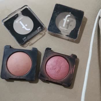 Flormar Allığı Kapakları Çabuk Açılıyor Ve Kırılıyor