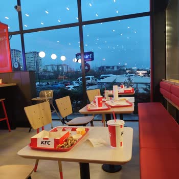 KFC Batıkent Şubesinde Hijyen Sorunları Ve Personel Eksikliği