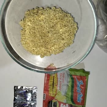 Yağ Paketi Olmadan Satılan Son Kullanım Tarihi Geçmiş Noodle Ürünü İçin Görmezden Gelinme