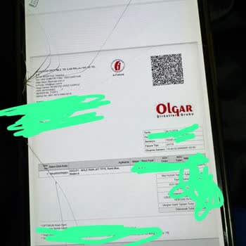 Su Geçirmez Olduğu Söylenen Mont Yağmura Dayanmadı Ve Hızlıca Tüketici Hatası Olarak İade Edildi