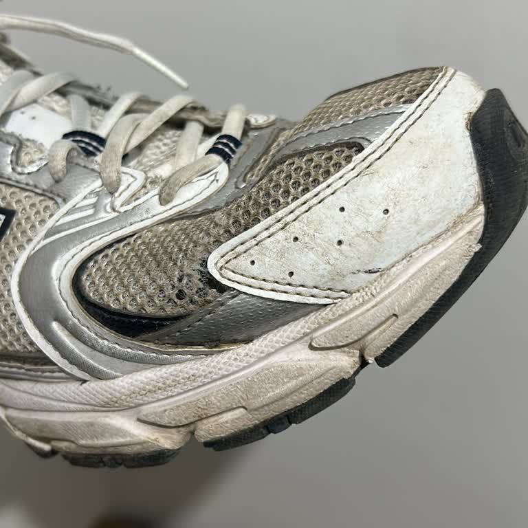 New Balance 530 Ayakkabısında Kısa Sürede Delik Ve Üretim Hatası İddiası