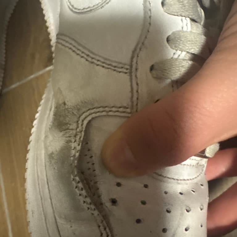 Sneak Up Mağazasının Dikiş Açılma Sorunu İçin İade Reddi Ve Nike’a Yönlendirme Talebi