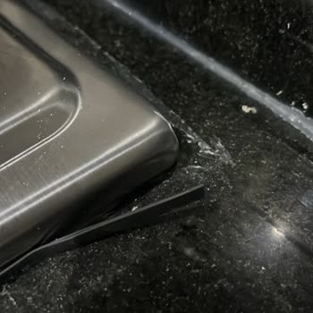 Ankastre Setin Zemin Contası Kopuk Ve Bağlantı Aparatları Eksik Ücretsiz Onarım Talebi