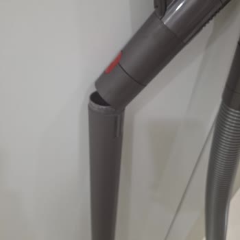Dyson Süpürge Bağlantı Parçası Tasarım Hatası Nedeniyle Çıktı, Garanti Kapsamı Reddi