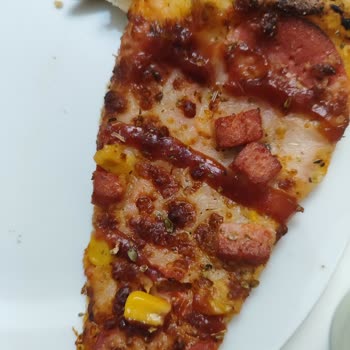 Domino's Pizza Yakuplu Şubesinde Ketçaplı Pizza Şikâyeti Ve İade Talebi