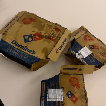 Domino's Pizza Islak Ve Soğuk Pizza, Eksik Peynirli Ekmek Ve Saygısız Şube Yetkilisi