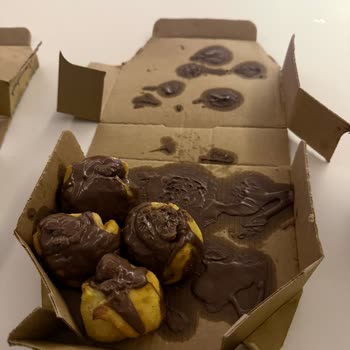 Domino's Pizza Islak Ve Soğuk Pizza, Eksik Peynirli Ekmek Ve Saygısız Şube Yetkilisi