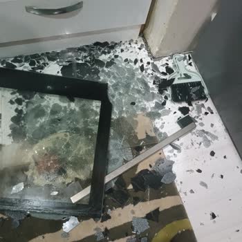 Siemens Ankastre Fırının Camı Patladı, Garanti Kapsamında Kullanıcı Hatası İddiası