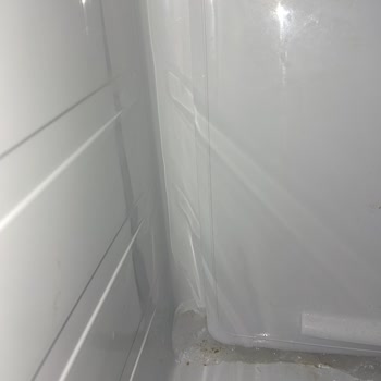 Samsung Buzdolabında Aşırı Buzlanma Ve Plastik Parça Bozulması